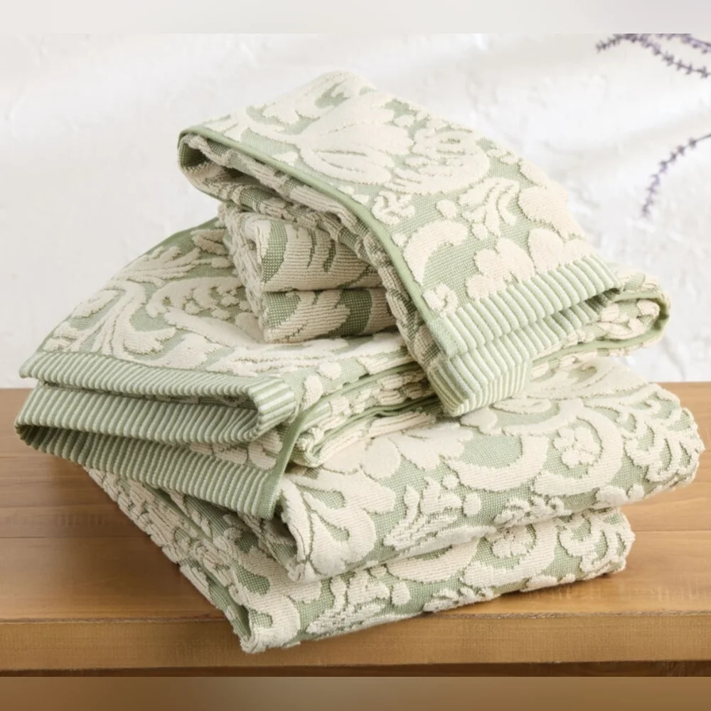 WORLD MARKET MOIRA LAUREL SCULPTED FLORAL HAND TOWEL (RAISED DESIGN)